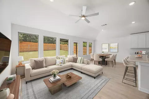 313 Sepulveda St, Hutto, TX 78634