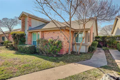 11112 Apt B Parkfield Dr, Austin, TX 78758
