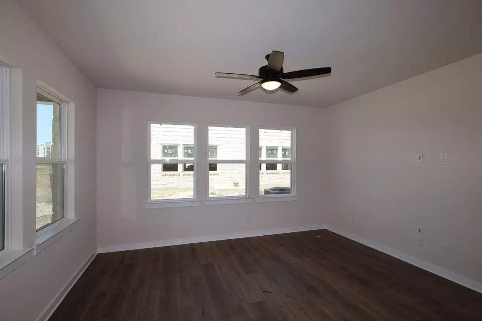 Living - 310 Marie Way, Georgetown, TX 78626 photo 2 of 3