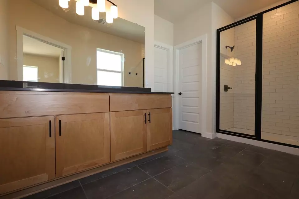 Bath - 310 Marie Way, Georgetown, TX 78626 photo 1 of 2