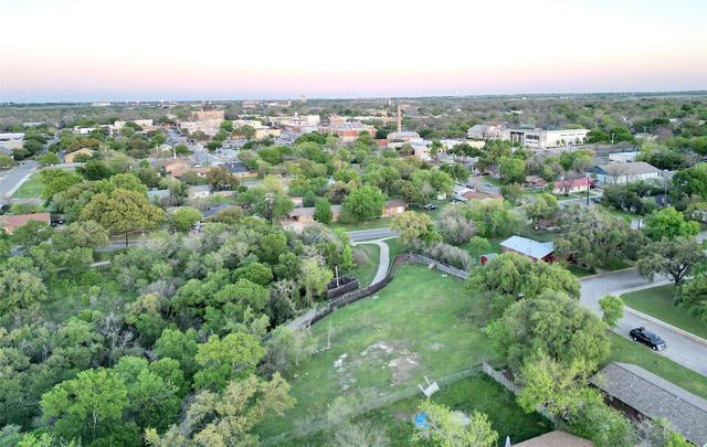 701 Montgomery St, Georgetown, TX 78626