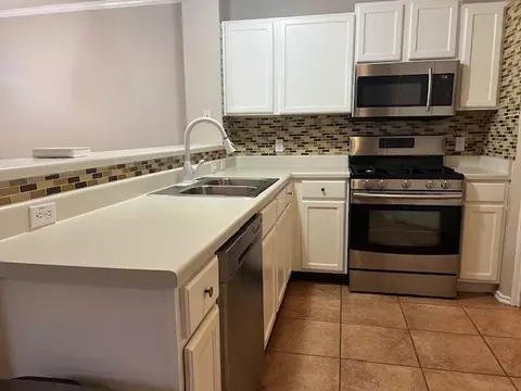 Kitchen - 184 Dandelion Loop, Kyle, TX 78640 photo 1 of 2