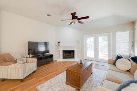 3704 Kissman Dr, Austin, TX 78728
