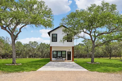 117 Golf Crest Dr #C, Wimberley, TX 78676