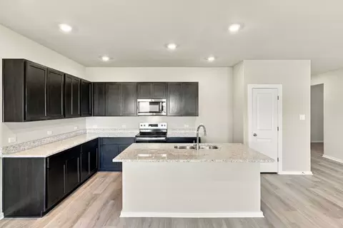 Kitchen - 132 Wind Hl, Jarrell, TX 76537 photo 2 of 5