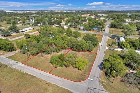 301 E Boyce St, Manor, TX 78653