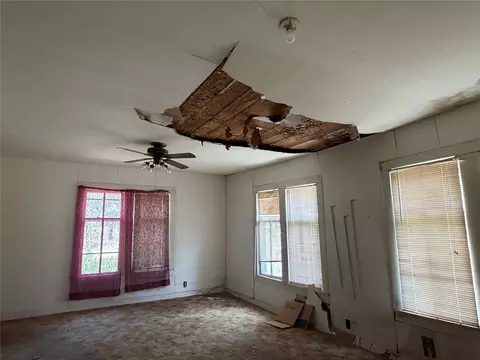 Other - 119 Pine St, Luling, TX 78648 photo 1 of 2