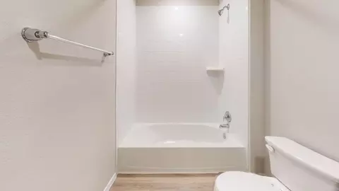Bath - 162 Candy St, Georgetown, TX 78626 photo 6 of 6