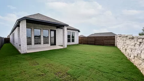 Exterior - 307 Watersong Bnd, Lockhart, TX 78644 photo 4 of 4