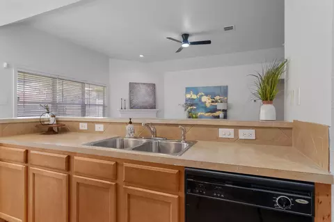 Kitchen - 2801 Kickapoo Cavern Dr, Pflugerville, TX 78660 photo 4 of 4