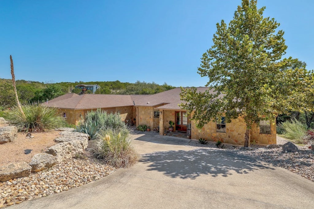 3311 BOONE DR  
