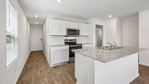 Entry Way - 369 Old Stagecoach Rd, Jarrell, TX 76537 photo 3 of 3