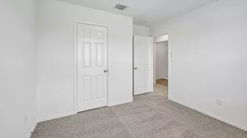 Bedroom - 369 Old Stagecoach Rd, Jarrell, TX 76537 photo 3 of 6