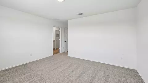 Bedroom - 369 Old Stagecoach Rd, Jarrell, TX 76537 photo 2 of 6