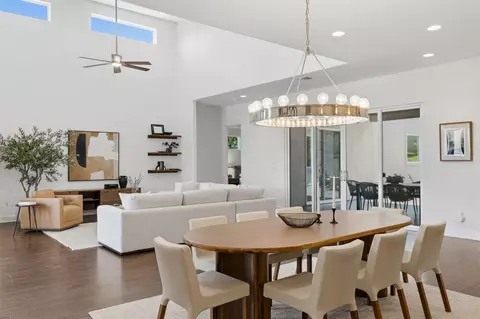 2704 Oak Park Dr, Austin, TX 78704