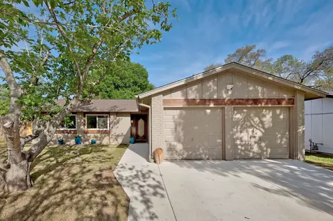 7810 Woodcroft Dr, Austin, TX 78749