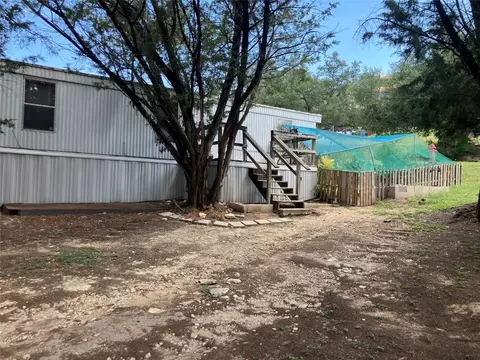 21434 Coyote Trl, Lago Vista, TX 78645