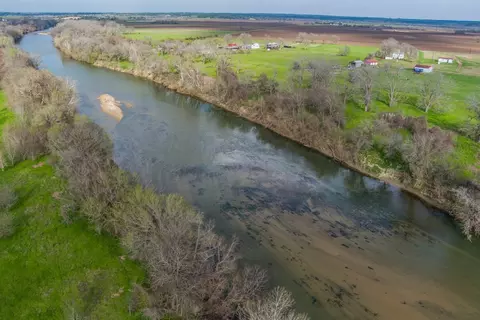 2940 Rabbs Prairie Rd, La Grange, TX 78945