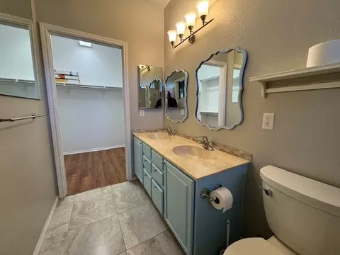 Bath - 275 Bonham Loop, Georgetown, TX 78633 photo 1 of 4