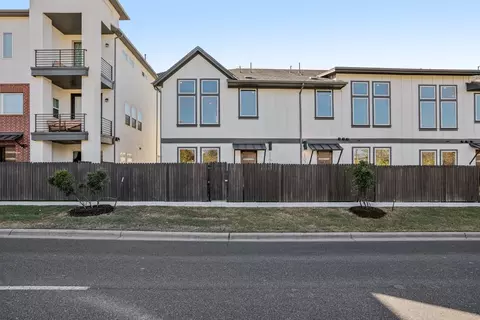 200 W 56th St #2104, Austin, TX 78751