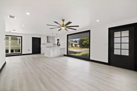 606 Barbara Dr, San Marcos, TX 78666