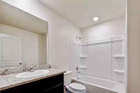 Bath - 140 Allington Cir, Jarrell, TX 76537 photo 1 of 6