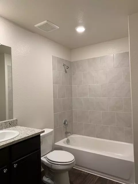 Bath - 140 Allington Cir, Jarrell, TX 76537 photo 6 of 6