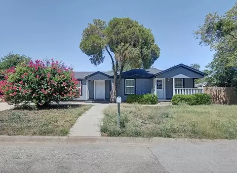 726 Kimbrough St, White Settlement, TX 76108