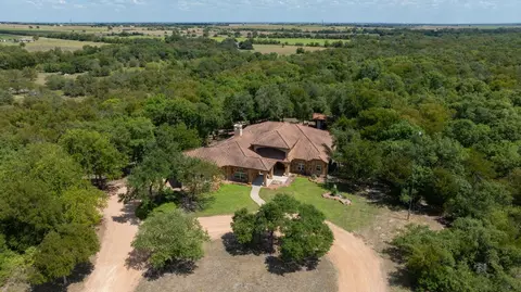1120 Redbird Rd, Georgetown, TX 78626