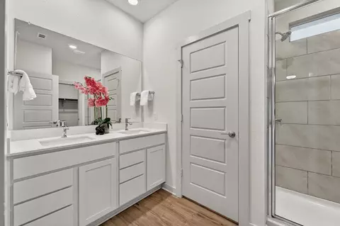 Bath - 143 Shawii Pass, Leander, TX 78641 photo 1 of 4