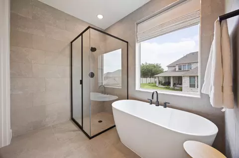 Bath - 1204 Addison Ln, Georgetown, TX 78628 photo 2 of 5