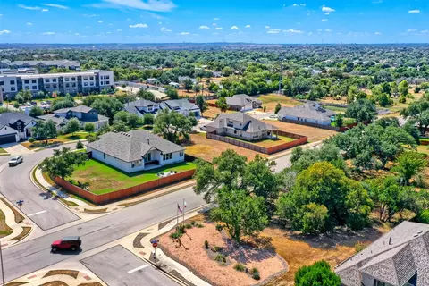 315 Axis Loop, Georgetown, TX 78628 photo 6