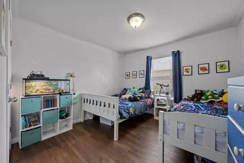Bedroom - 230 Eagle Brook Ln, Buda, TX 78610 photo 4 of 4