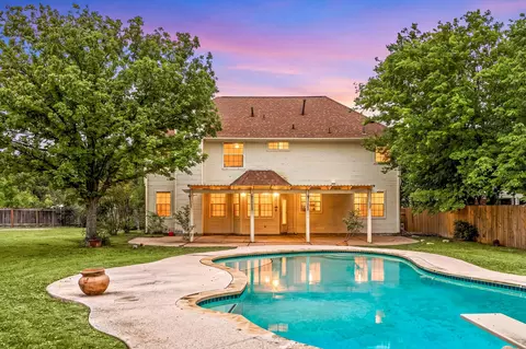 106 S Carriage Hills Dr, Georgetown, TX 78626