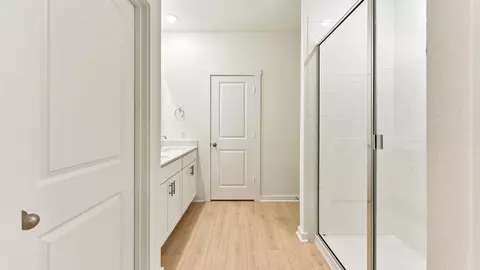 Bath - 1925 Lazy Acres St, Leander, TX 78641 photo 3 of 5