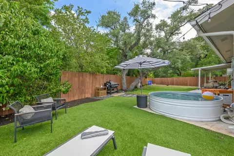 Exterior - 3913 Leafield Dr, Austin, TX 78749 photo 5 of 16