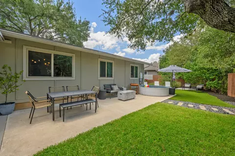 Exterior - 3913 Leafield Dr, Austin, TX 78749 photo 8 of 16