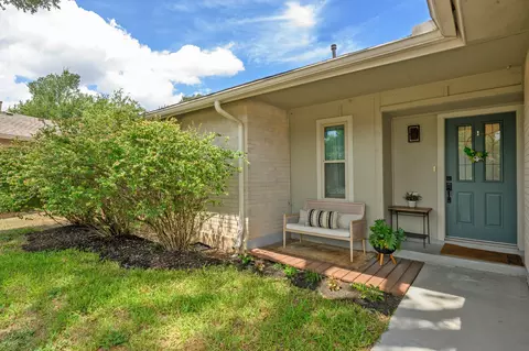 Exterior - 3913 Leafield Dr, Austin, TX 78749 photo 4 of 16