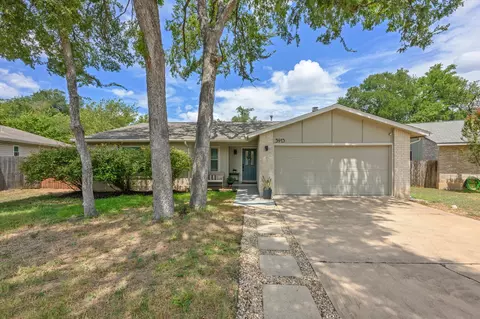 Exterior - 3913 Leafield Dr, Austin, TX 78749 photo 3 of 16