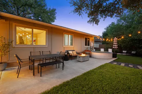 Exterior - 3913 Leafield Dr, Austin, TX 78749 photo 7 of 16