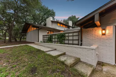 9004 Tara Ln, Austin, TX 78737