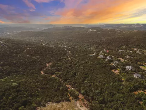 6002 Lost Trail Cv, Austin, TX 78730 photo 3