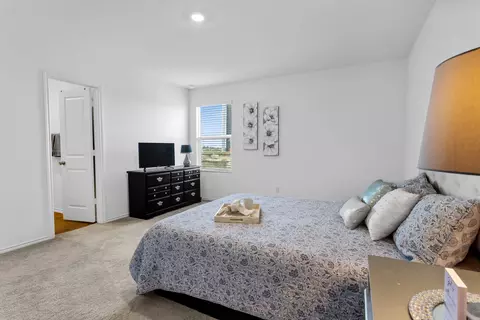 Bedroom - 584 Commander Abbott Dr, Jarrell, TX 76537 photo 1 of 3