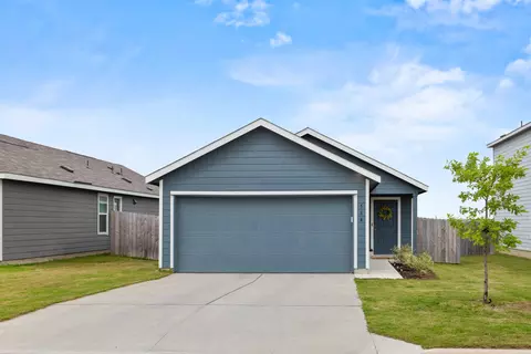 Exterior - 584 Commander Abbott Dr, Jarrell, TX 76537 photo 3 of 3