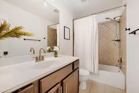 Bath - 116 Millers Loop, Jarrell, TX 76537 photo 2 of 2