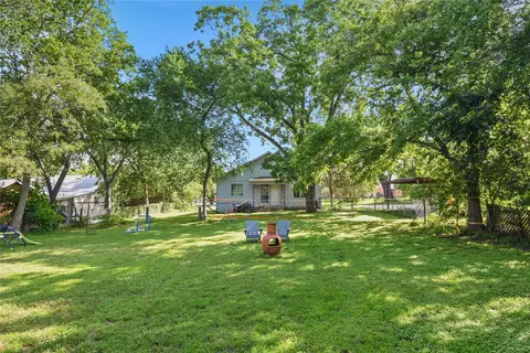 Exterior - 528 Old Mcdade Rd, Elgin, TX 78621 photo 8 of 13