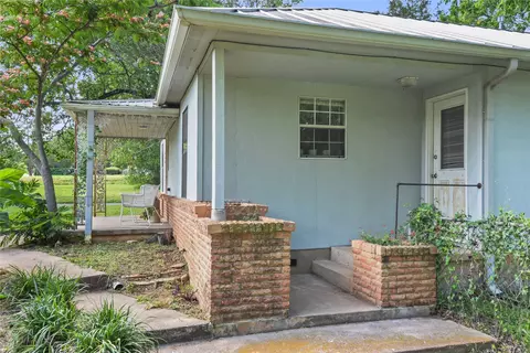 Exterior - 528 Old Mcdade Rd, Elgin, TX 78621 photo 6 of 13