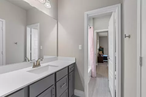 Entry Way - 816 Heartleaf Dr, Leander, TX 78641 photo 5 of 6