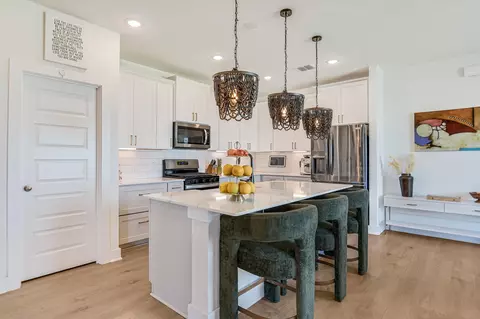 Kitchen - 6115 Marsh Ln, Buda, TX 78610 photo 3 of 3