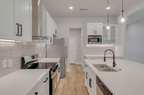 Kitchen - 116 Pine Point Cv, Elgin, TX 78621 photo 3 of 3